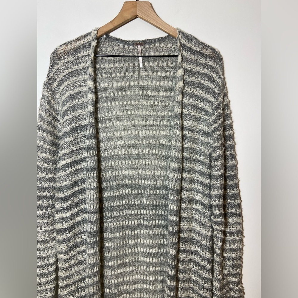 Free People Grey Smile Like You Mean It Stripe Knit L Cardigan Duster OB461298 - Picture 7 of 14